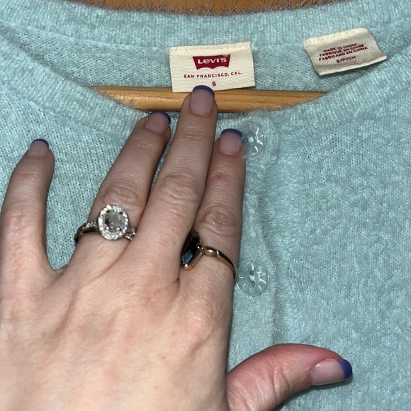 Levi’s Empire Records vibe 90s crop sweater - Picture 3 of 4